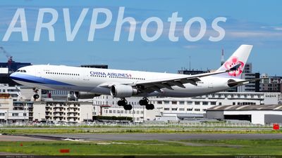 中华航空330