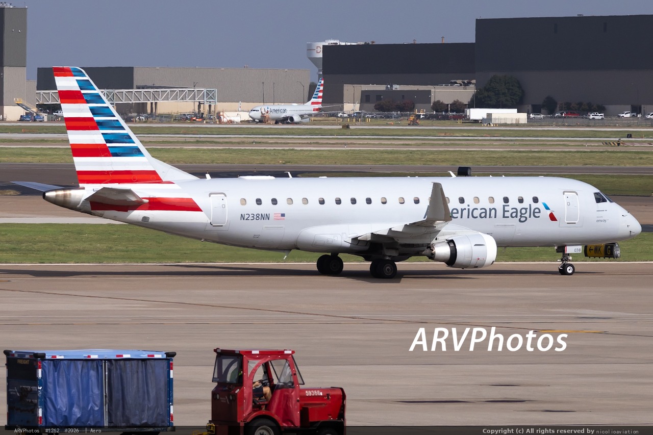 American Airlines E175